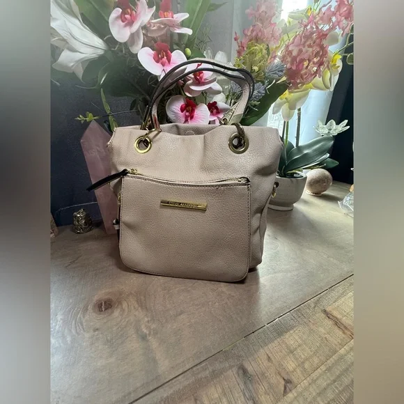 Steve Madden bundle project pieces - Picture 2 of 16